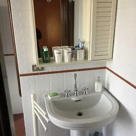 Дом отдыха Dependence In Del 700 *